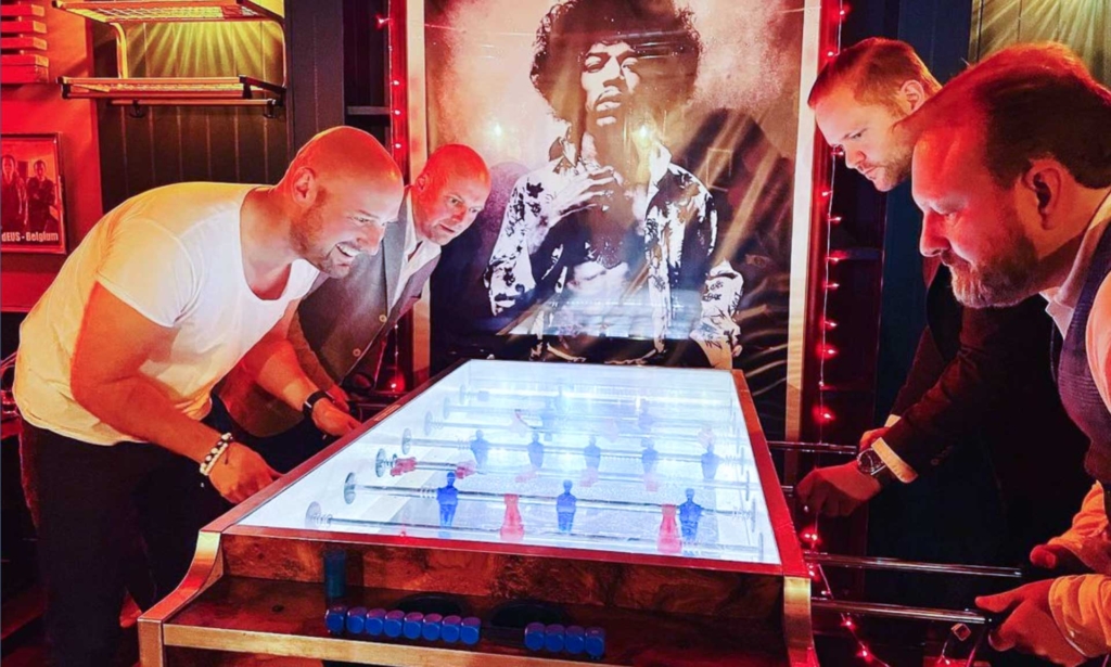 Bordfoddbold hos Tokio Bar i Skolegade